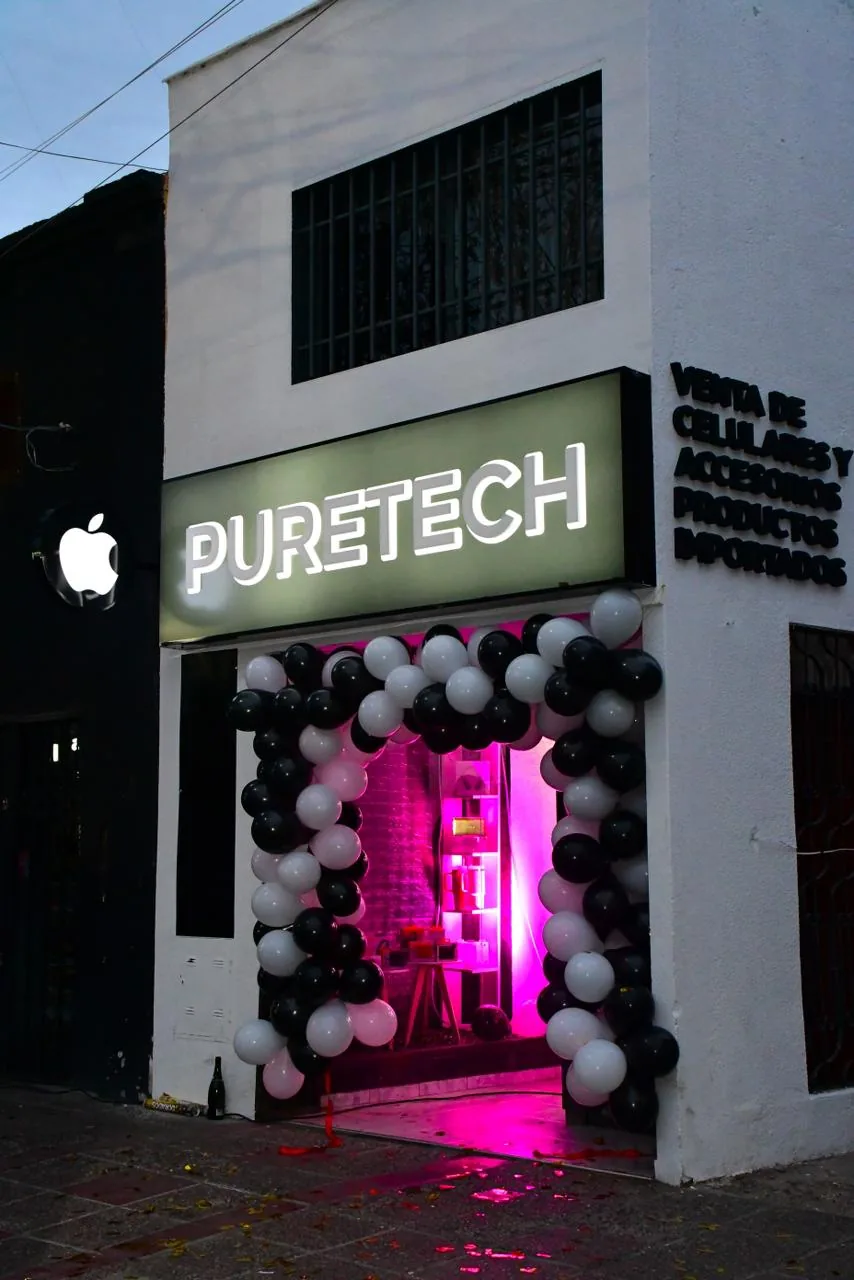 Frente del local de PureTech en Ciudad de San Martín, Mendoza